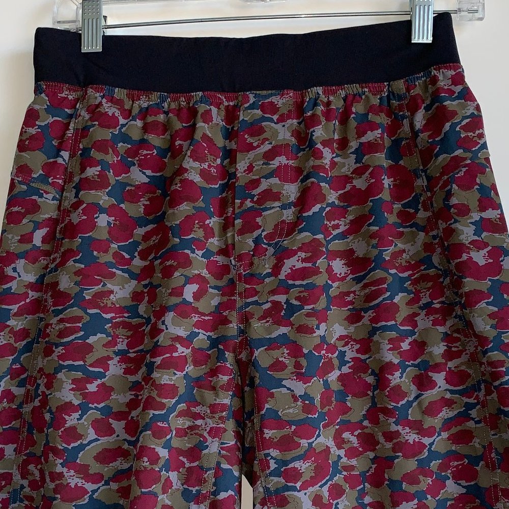 Lululemon CORE Linerless Men's Shorts Size Small ~EUC - Picture 5 of 7